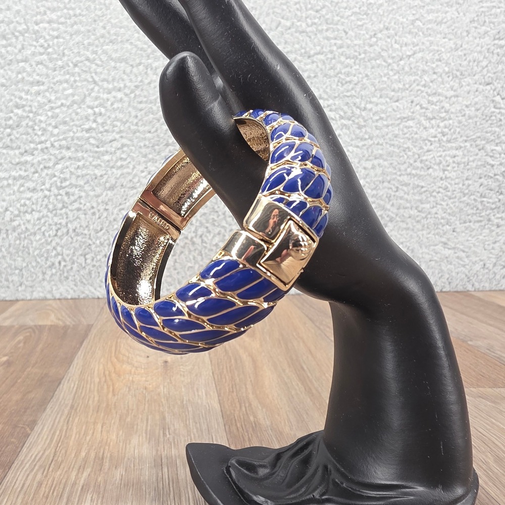 GPK Gold Tone Blue Enamel Snake Skin Pattern Hinged Bangle Bracelet‎ Women's